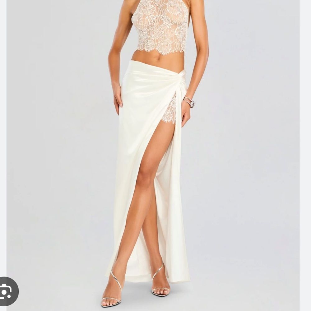 Retrofete REEVE SILK MAXI SKIRT in white, size medium.